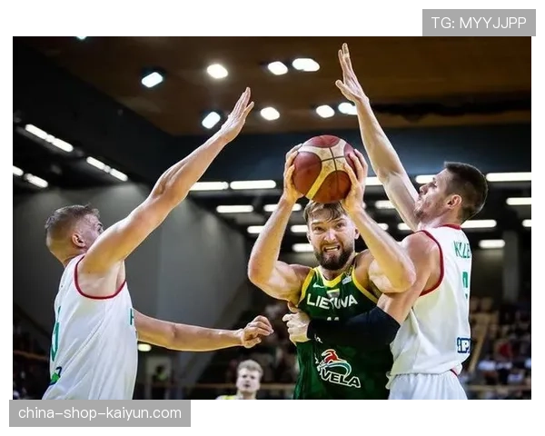 CBA邀请立陶宛教练团队举办研讨会,分享欧洲团队防守理念 CBA邀请立陶宛教练团队举办研讨会,分享欧洲团队防守理念